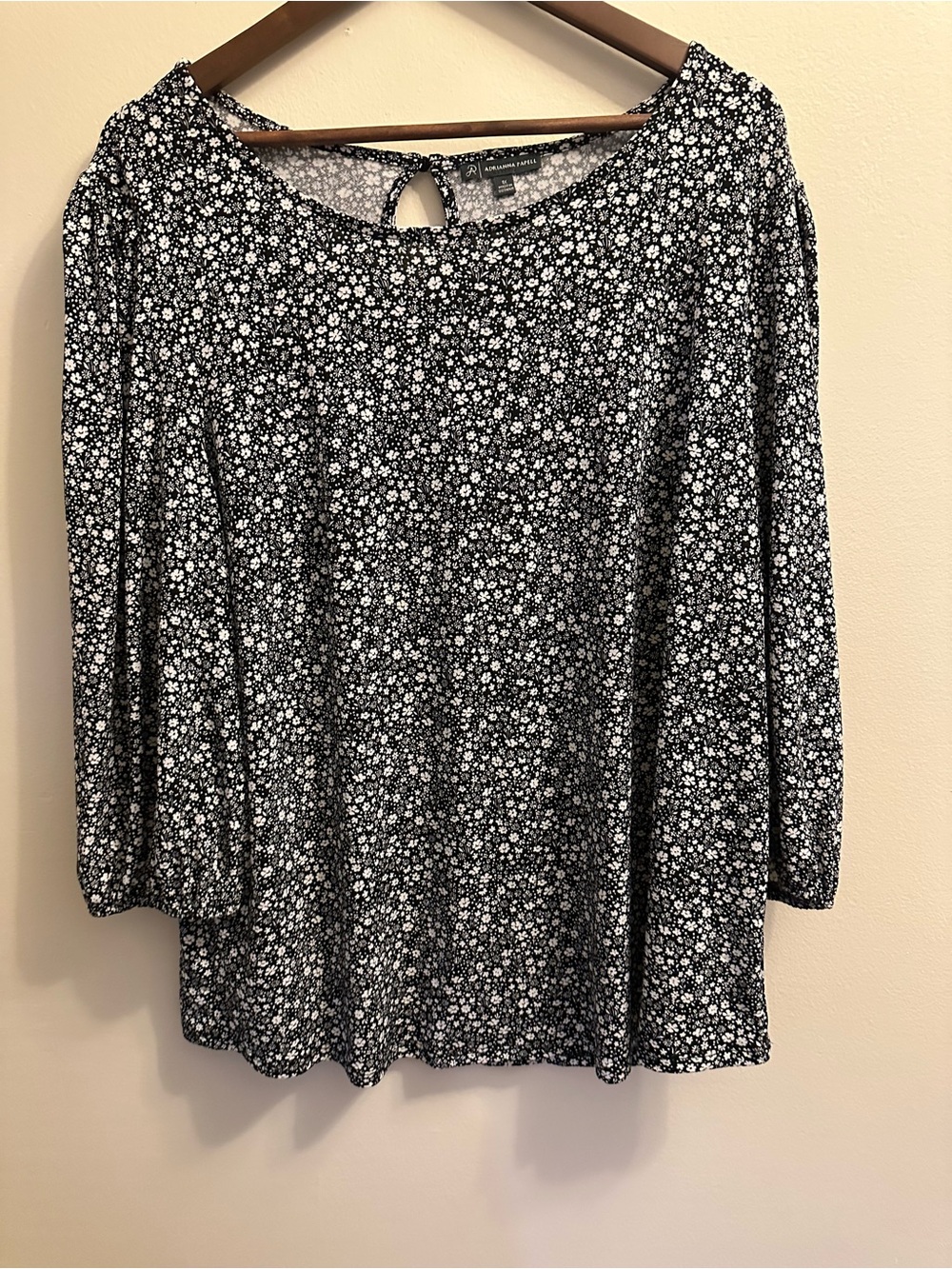 Adrianna Papell Black Floral Scoop Neck Blouse